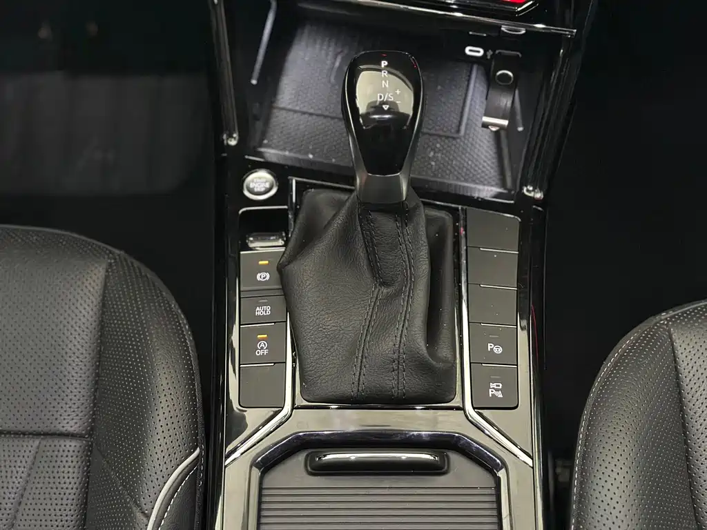 Volkswagen Passat — миниатюра 14