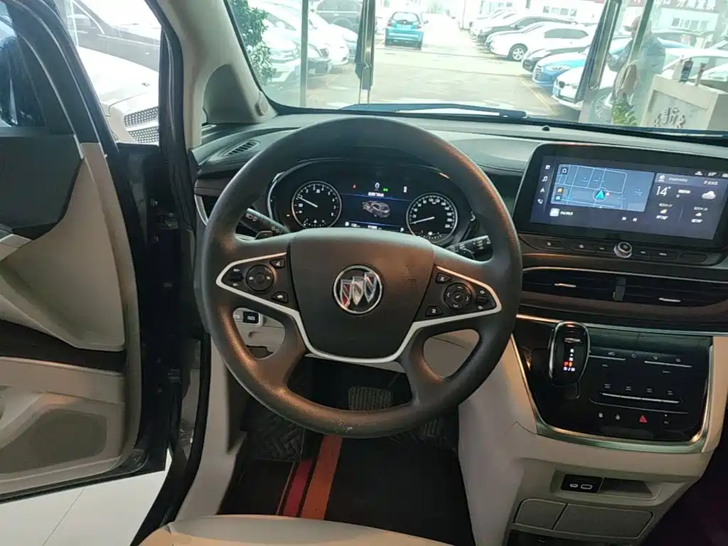 Buick GL8 — миниатюра 11