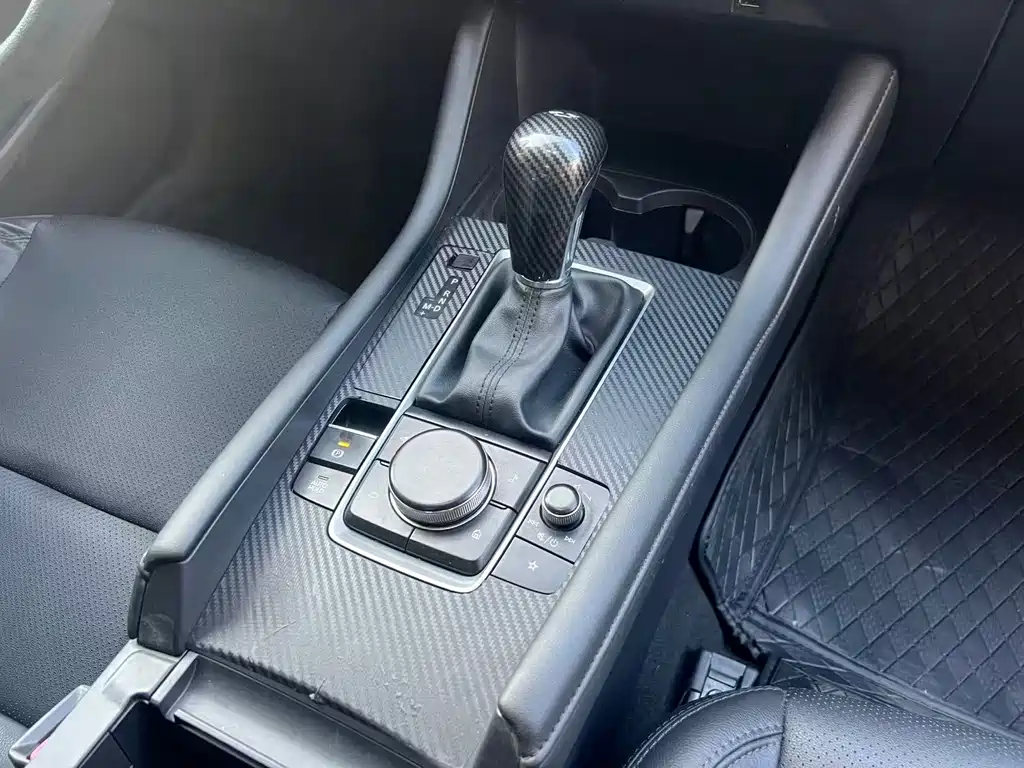 Mazda 3 Axela — миниатюра 12