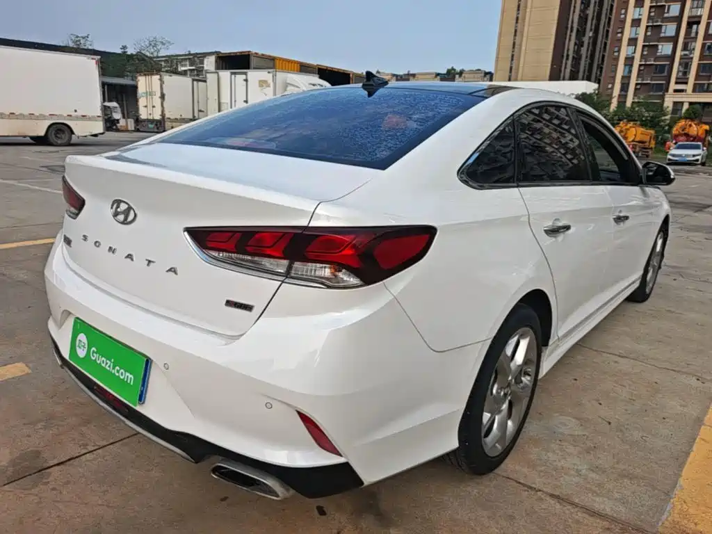 Hyundai Sonata — миниатюра 7