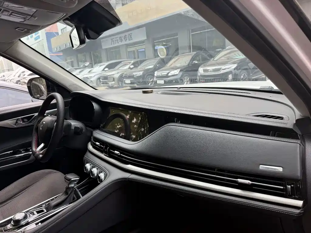 Changan CS95 — миниатюра 11