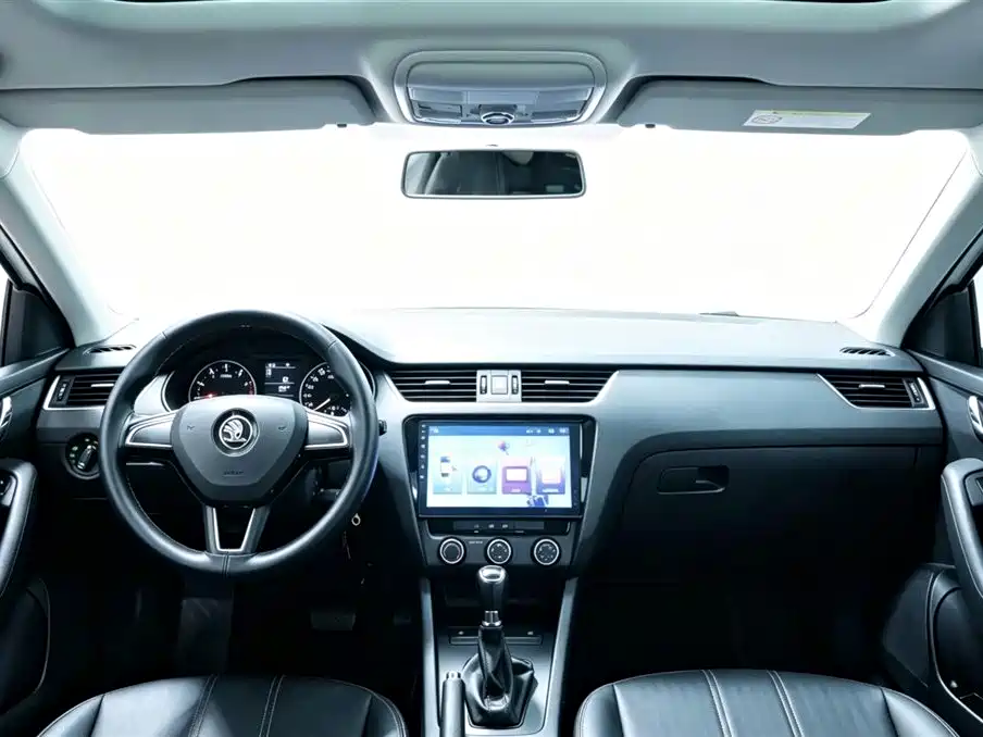 Skoda Octavia — миниатюра 9