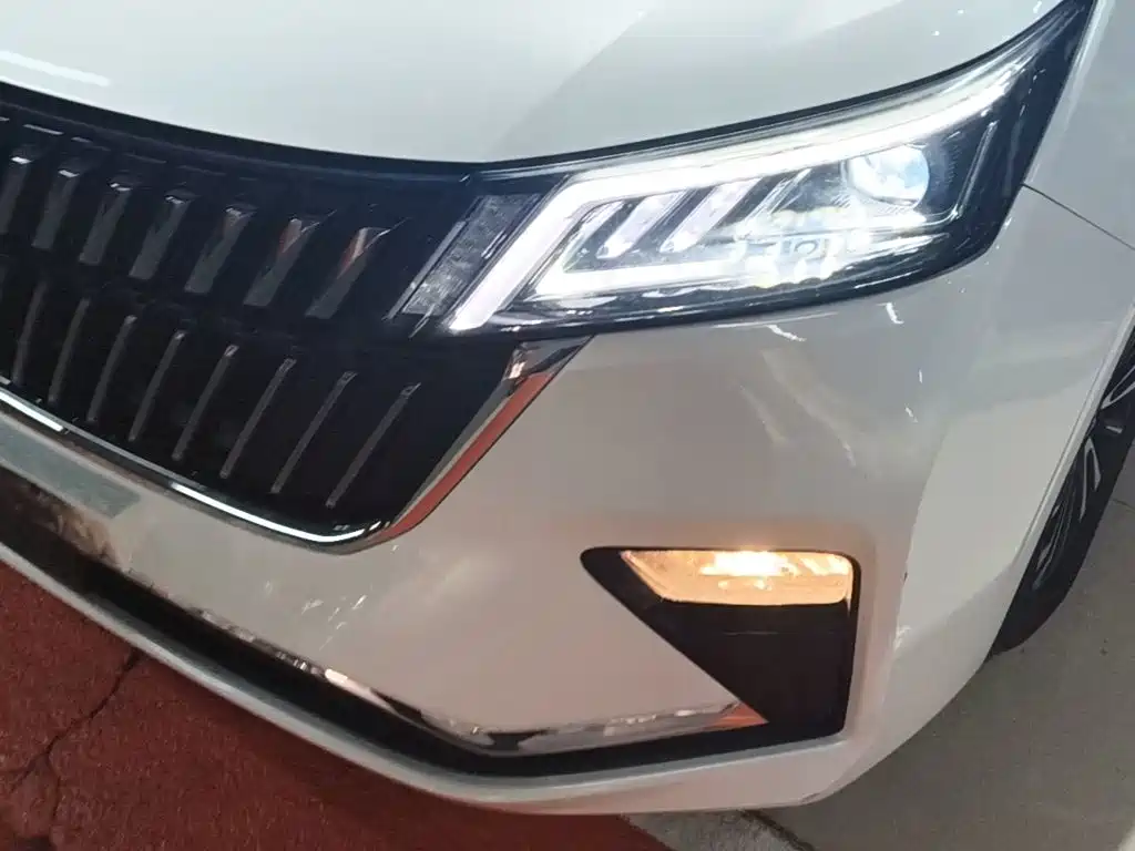 Wuling Jiachen — миниатюра 24