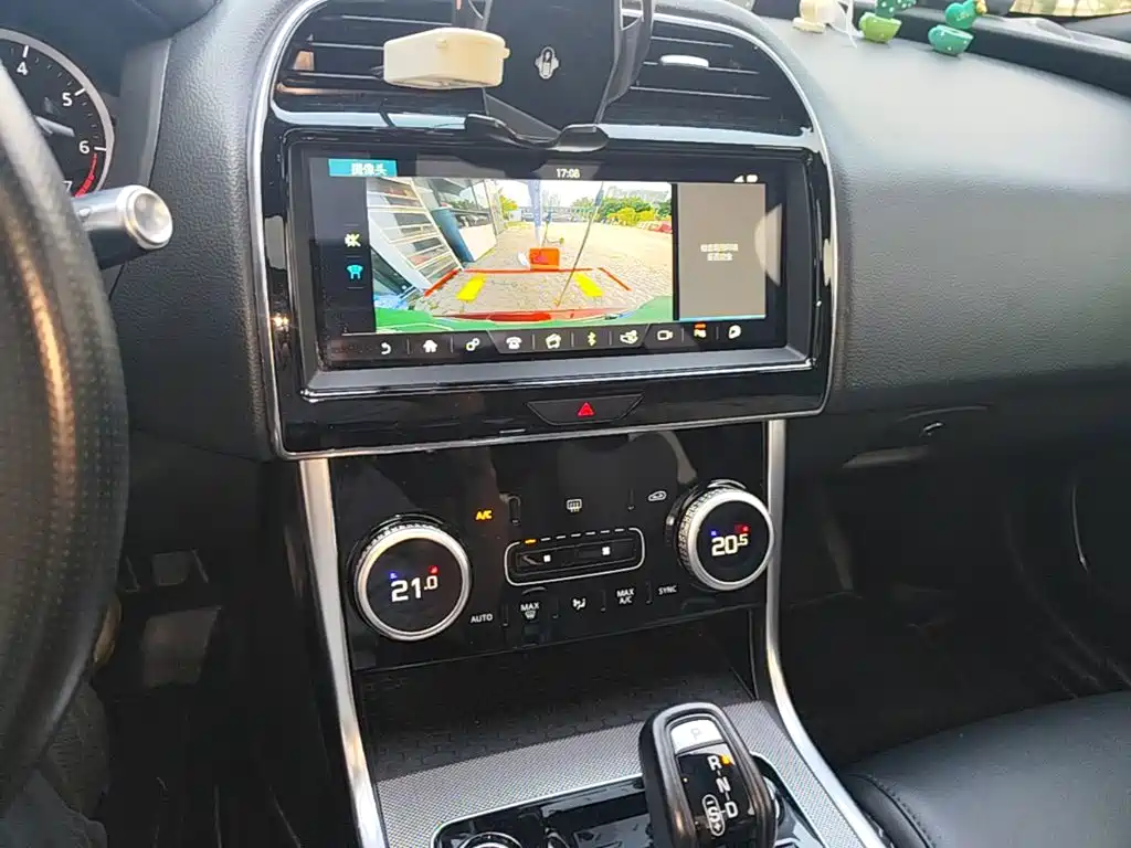 Jaguar XEL — миниатюра 13