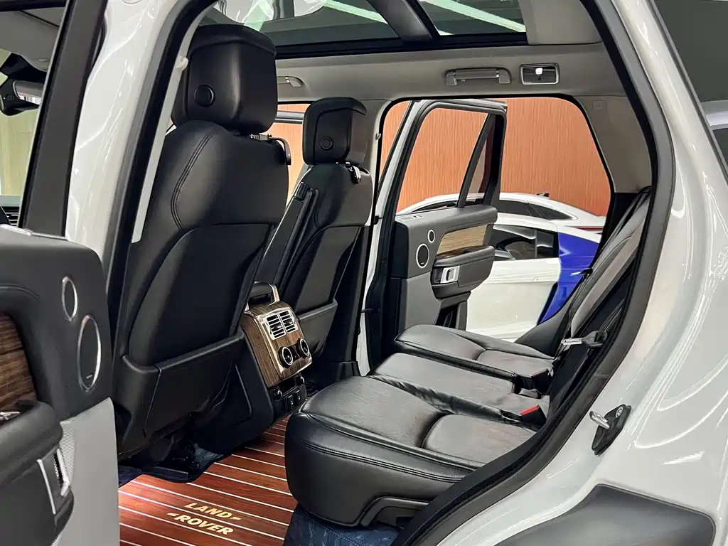 Land Rover Range Rover — миниатюра 12