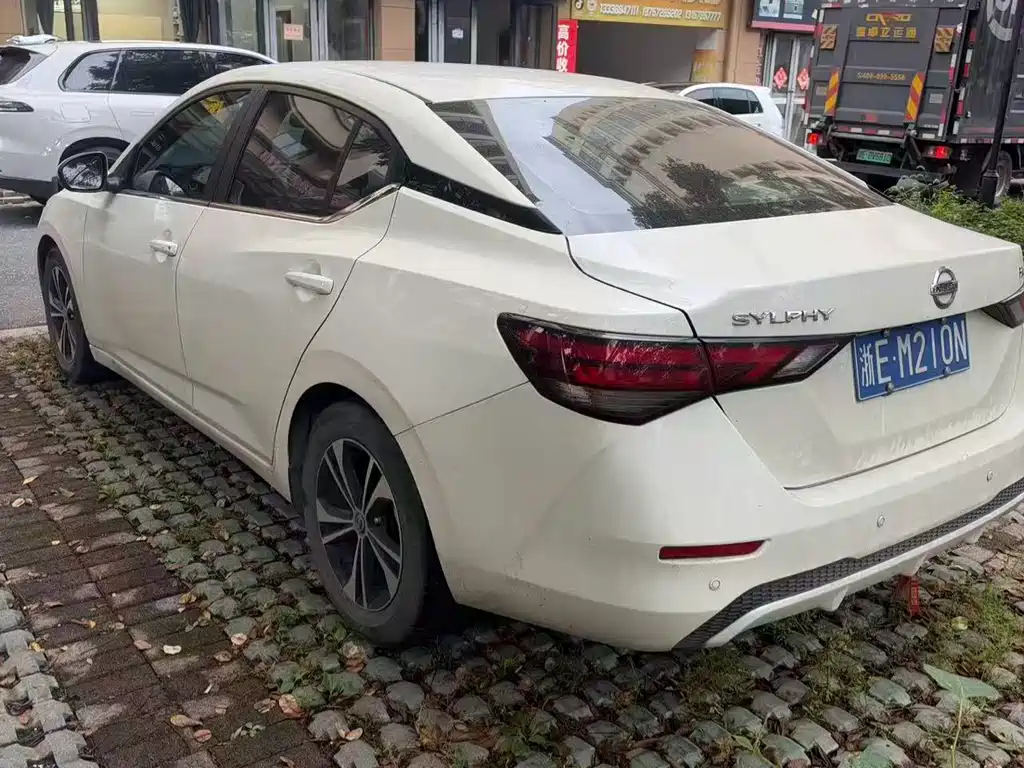 Nissan Sylphy — миниатюра 5