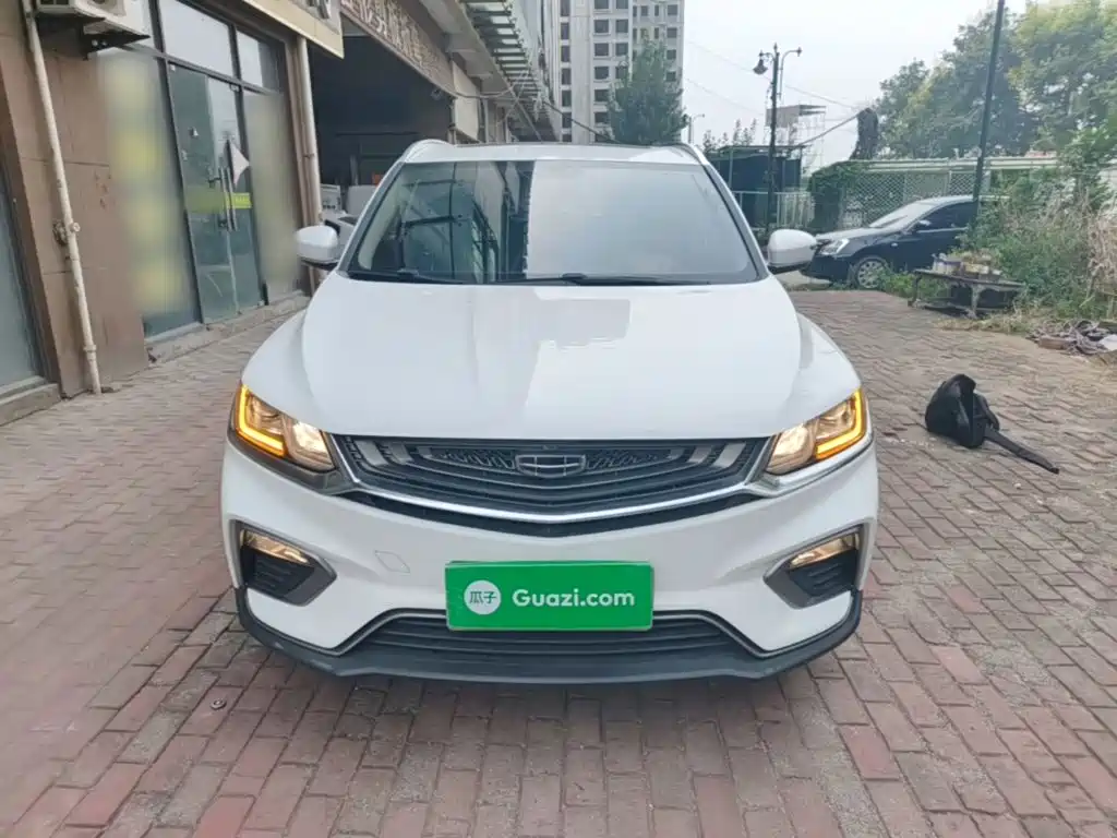 Geely Binyue — миниатюра 3