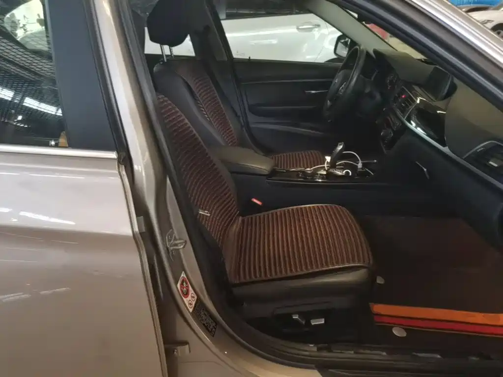 BMW 3 Series — миниатюра 25