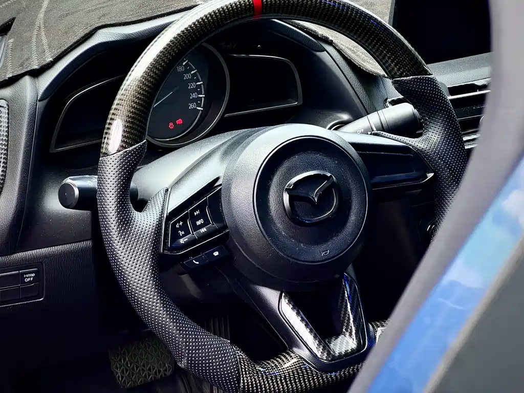 Mazda Mazda3 3 2019 1.5L AT Luxury VI