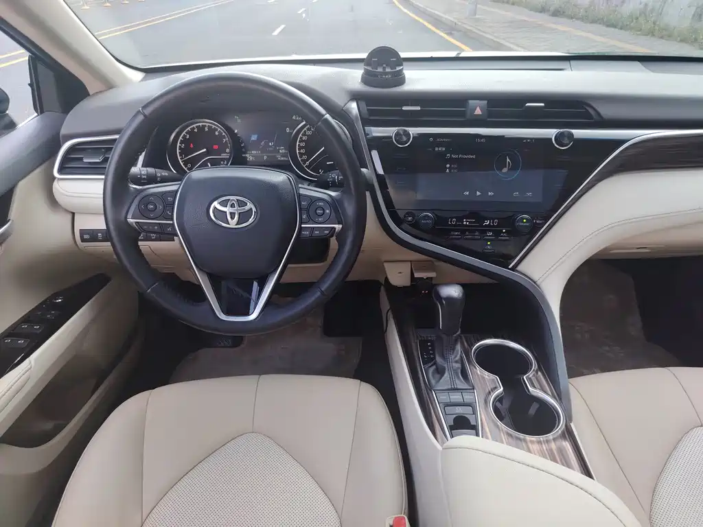 Toyota Camry — миниатюра 15
