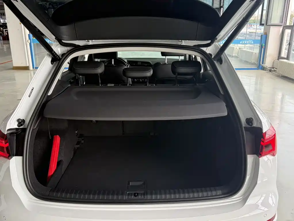 Audi Q3 — миниатюра 14