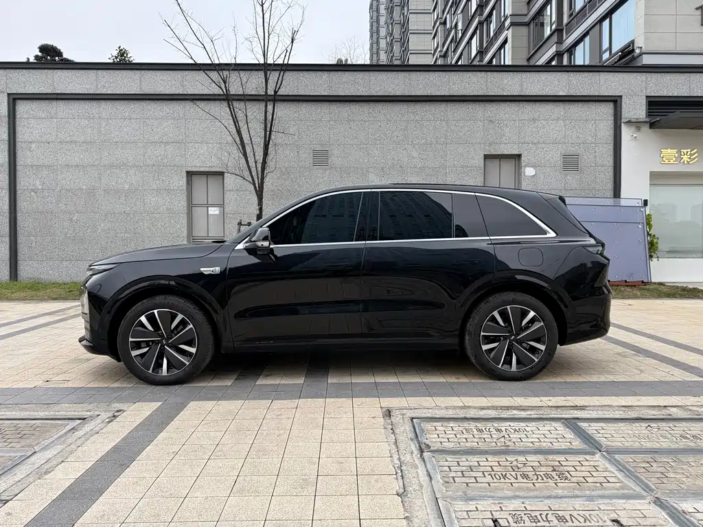 Li Auto IDEAL L6