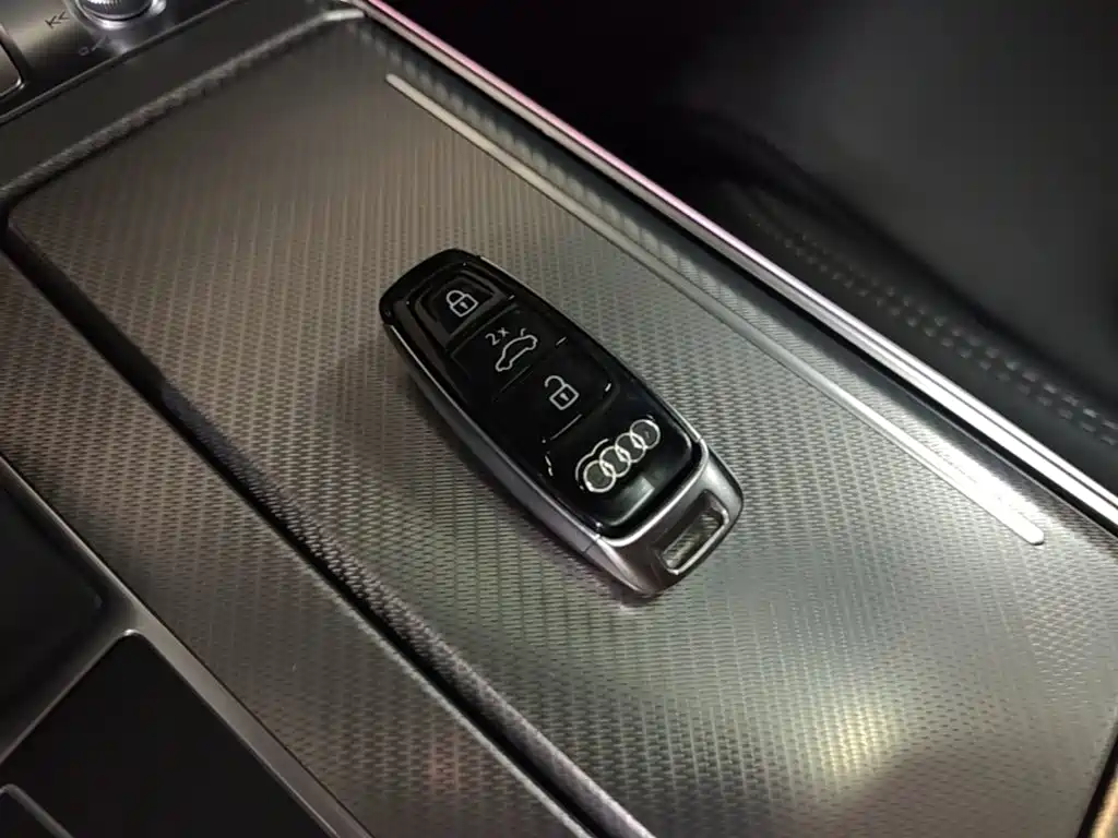 Audi A6L — миниатюра 9