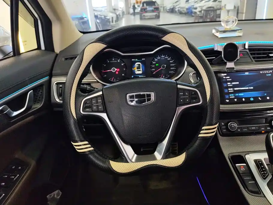 Geely Emgrand GS — миниатюра 15