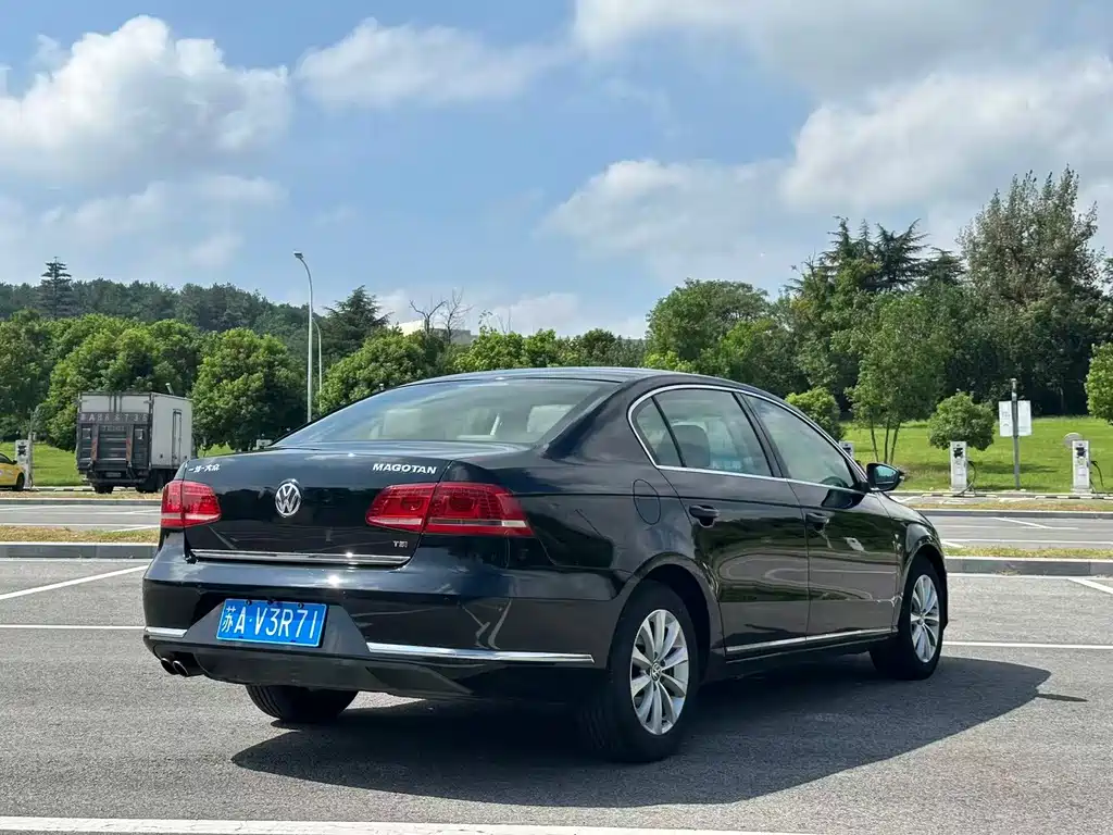 Volkswagen Magotan — миниатюра 4