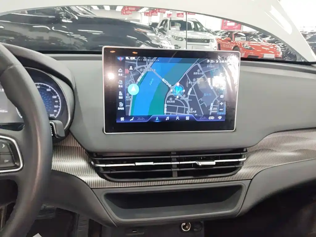 Hongqi Hongqi E-QM5 — миниатюра 13