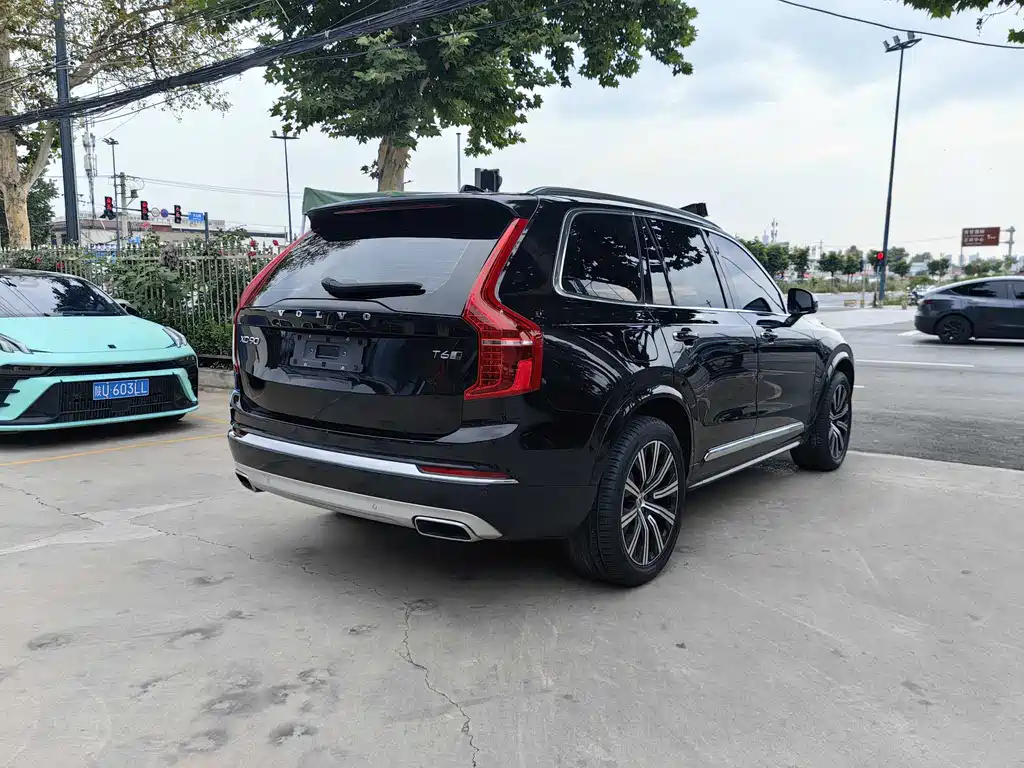 Volvo XC90 2020 T6 Luxury 7 мест