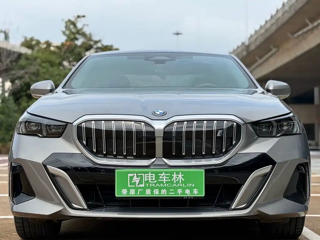 BMW i5 — миниатюра 2