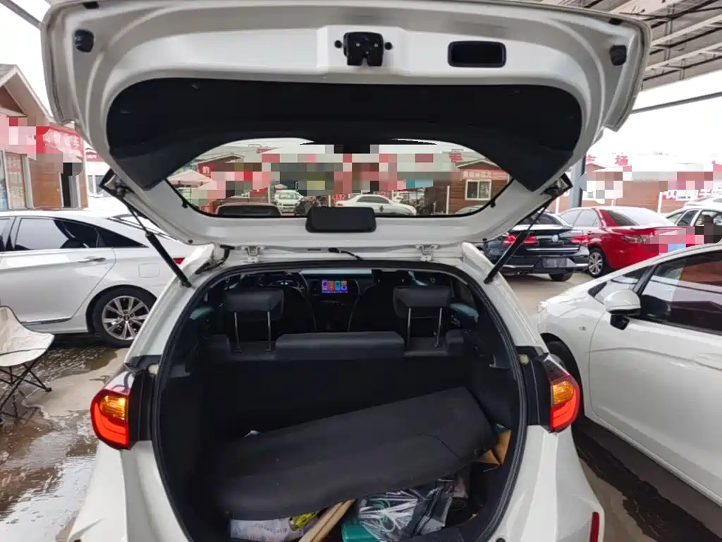 Honda Fit — миниатюра 15