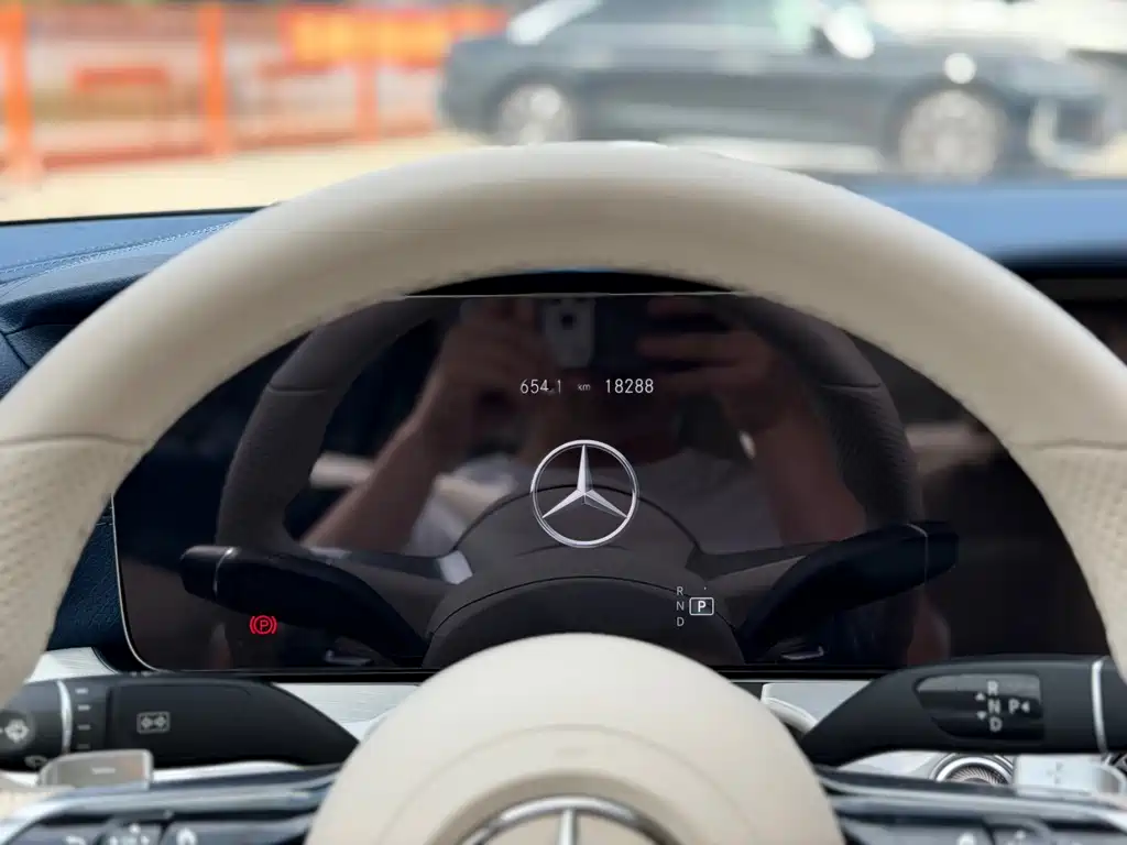 Mercedes-Benz E-Class (Import) — миниатюра 21