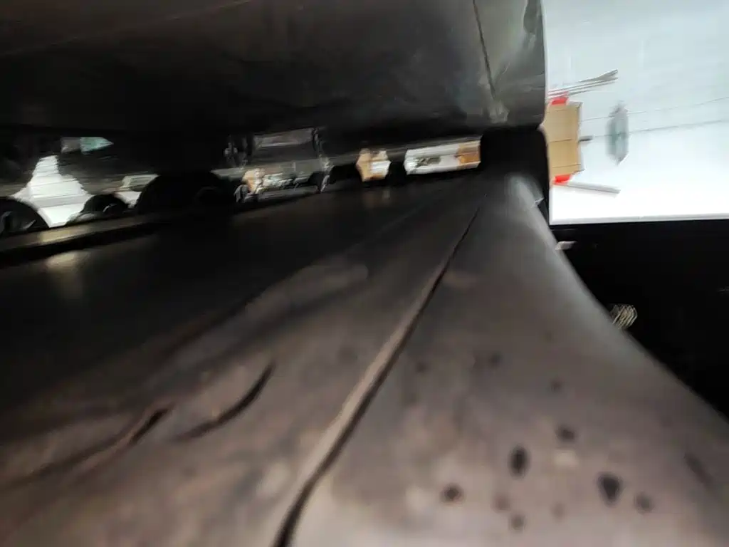Tesla Model Y — миниатюра 21