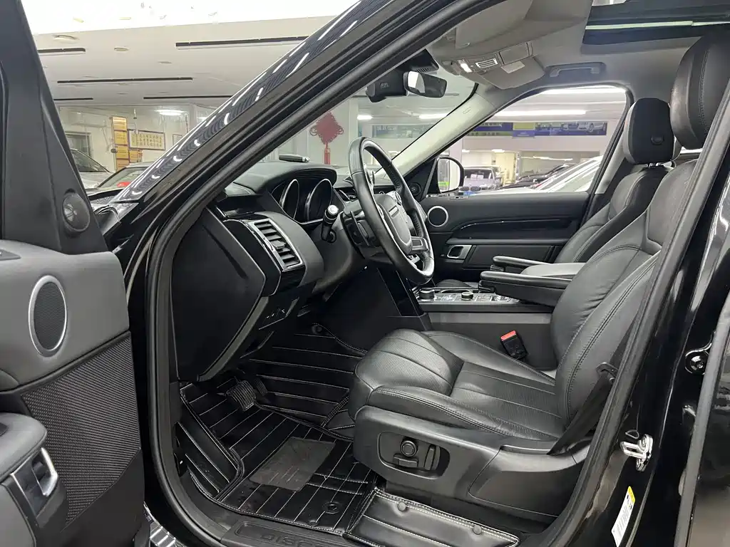 Land Rover Discovery 2018 2.0T SE