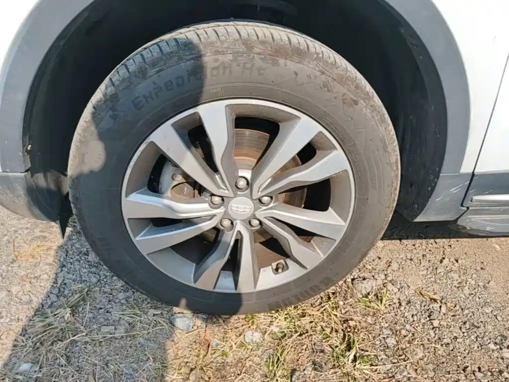 Geely Boyue — миниатюра 23