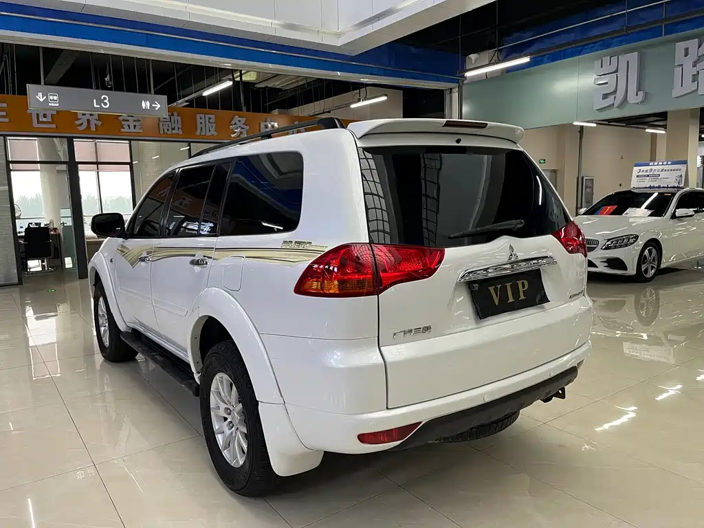Mitsubishi Pajero Sport 2013 3.0L AT Executive