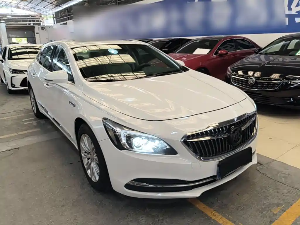 Buick LaCrosse — миниатюра 4