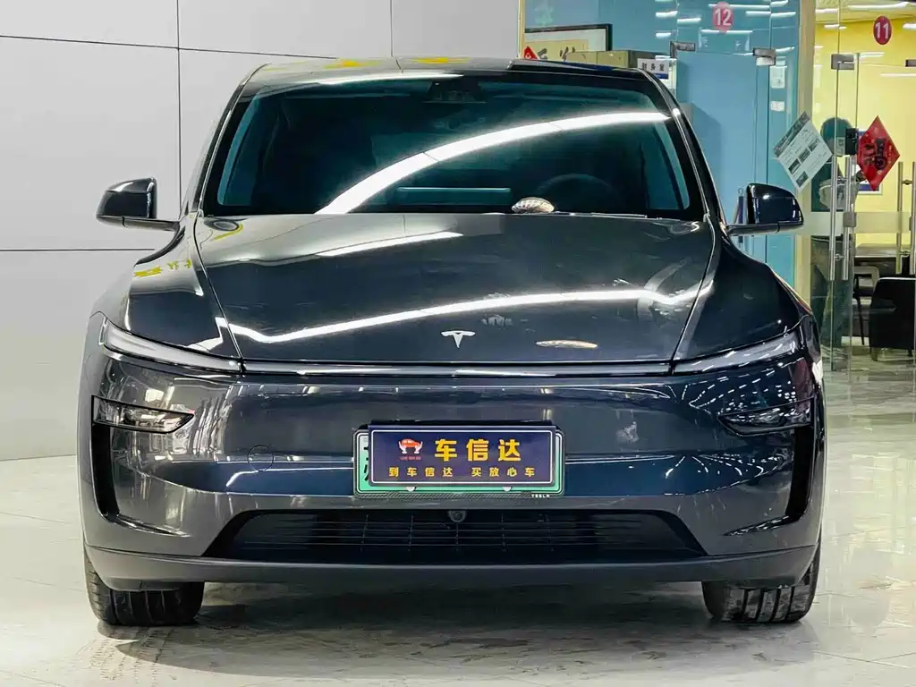 Tesla Model Y — фотографии объявления, Фото 3