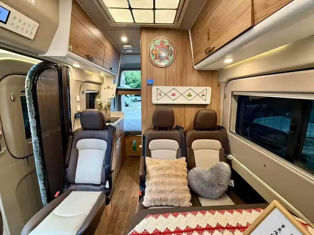 Maxus V90 RV — миниатюра 4