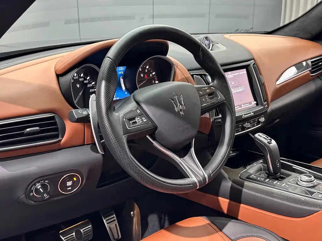 Maserati Levante — миниатюра 11
