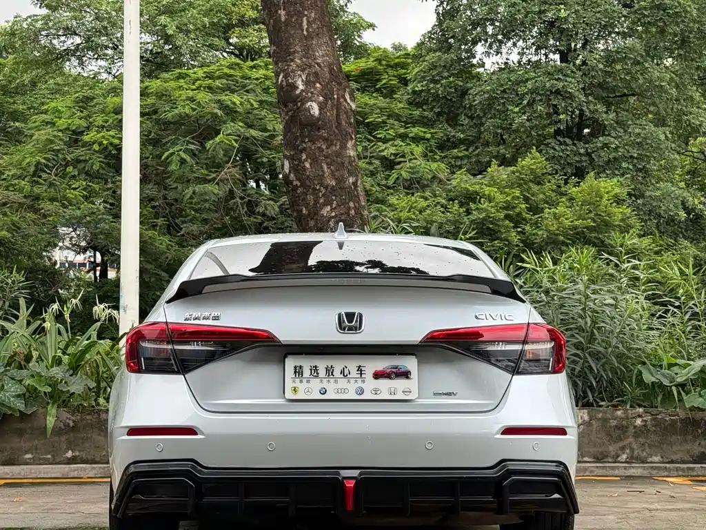 Honda Civic 2023 2.0L e:HEV