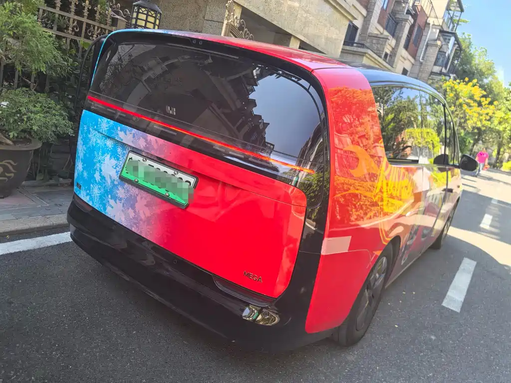 Li Auto Li MEGA — миниатюра 3
