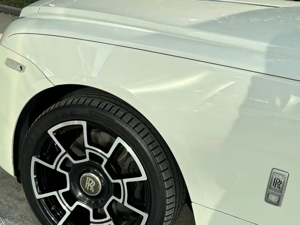 Rolls-Royce Dawn — миниатюра 6