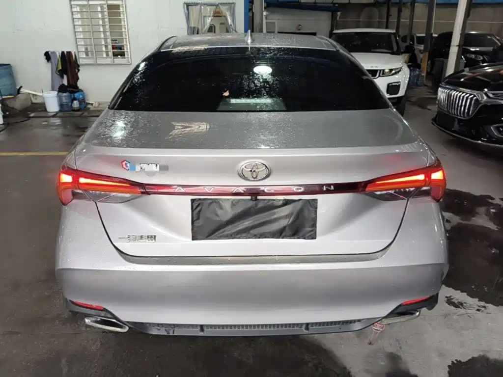 Toyota Avalon — миниатюра 6