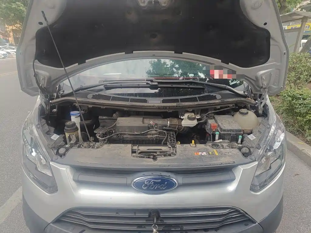 Ford Transit — миниатюра 11