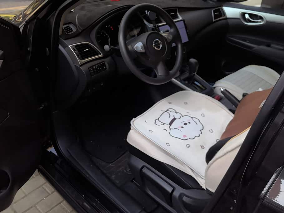 Nissan Sylphy 1.6 л 2025 г. Чёрный, пробег 9600 км
