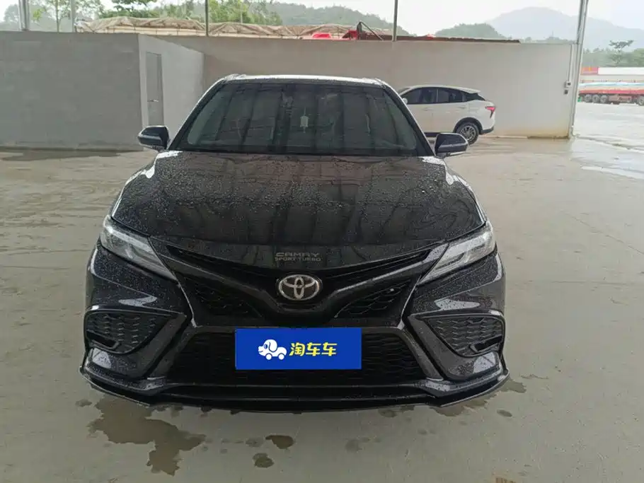 Toyota Camry — миниатюра 2