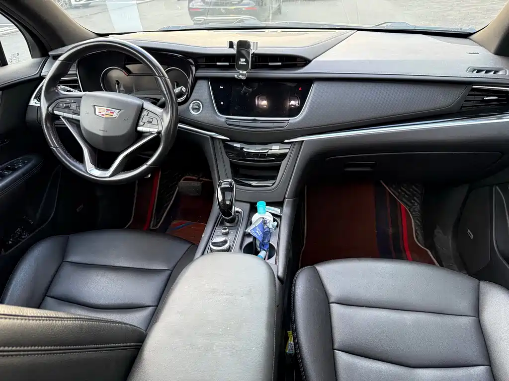 Cadillac XT6 — миниатюра 4