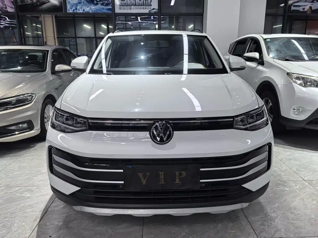 Volkswagen Tharu — миниатюра 2