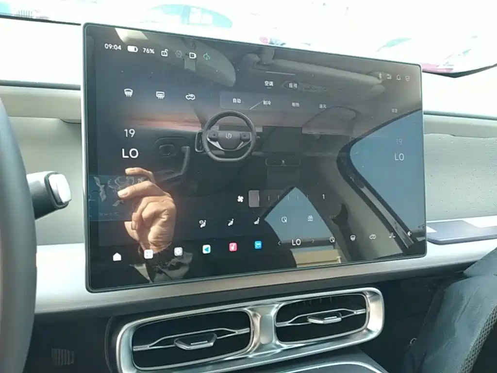 Leapmotor Leapmotor B01 — миниатюра 13