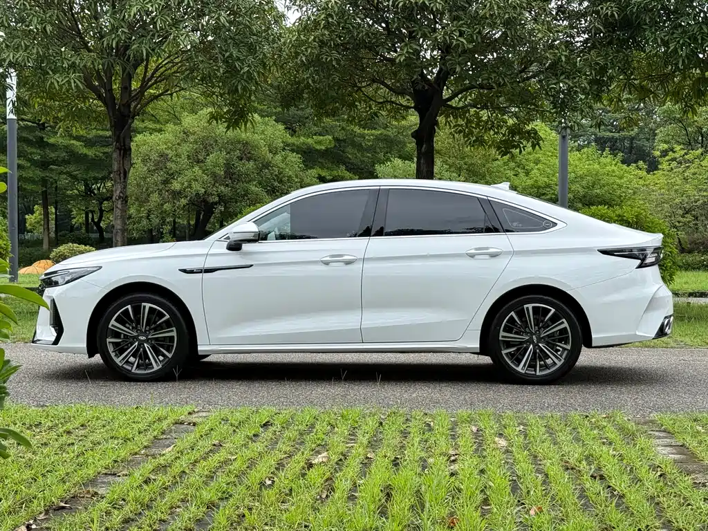 Chery Arrizo 8 — миниатюра 26