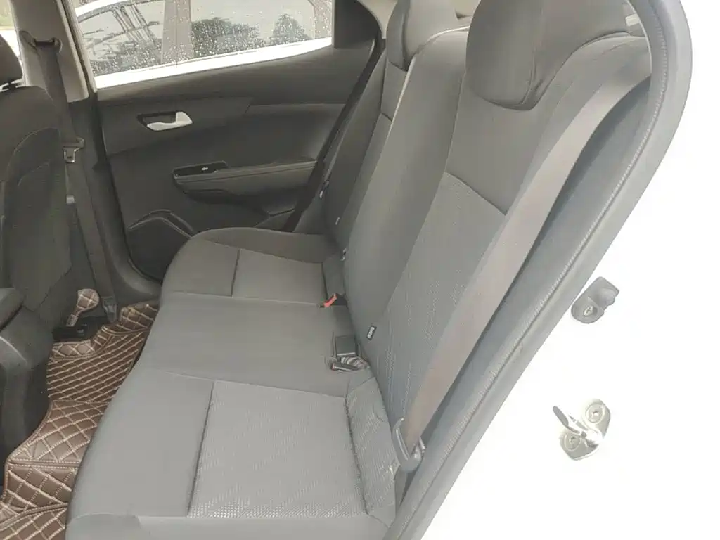 Kia Forte — миниатюра 17