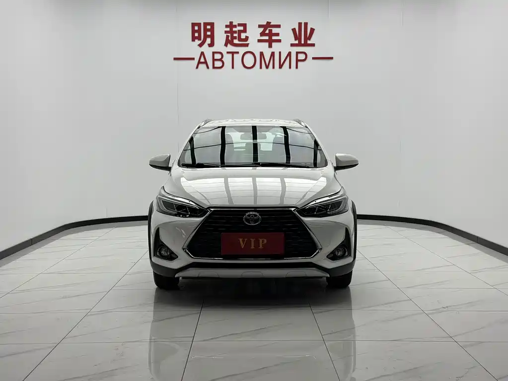 Toyota Yaris L — миниатюра 3