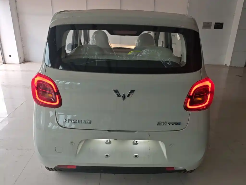 Wuling MINIEV — миниатюра 6
