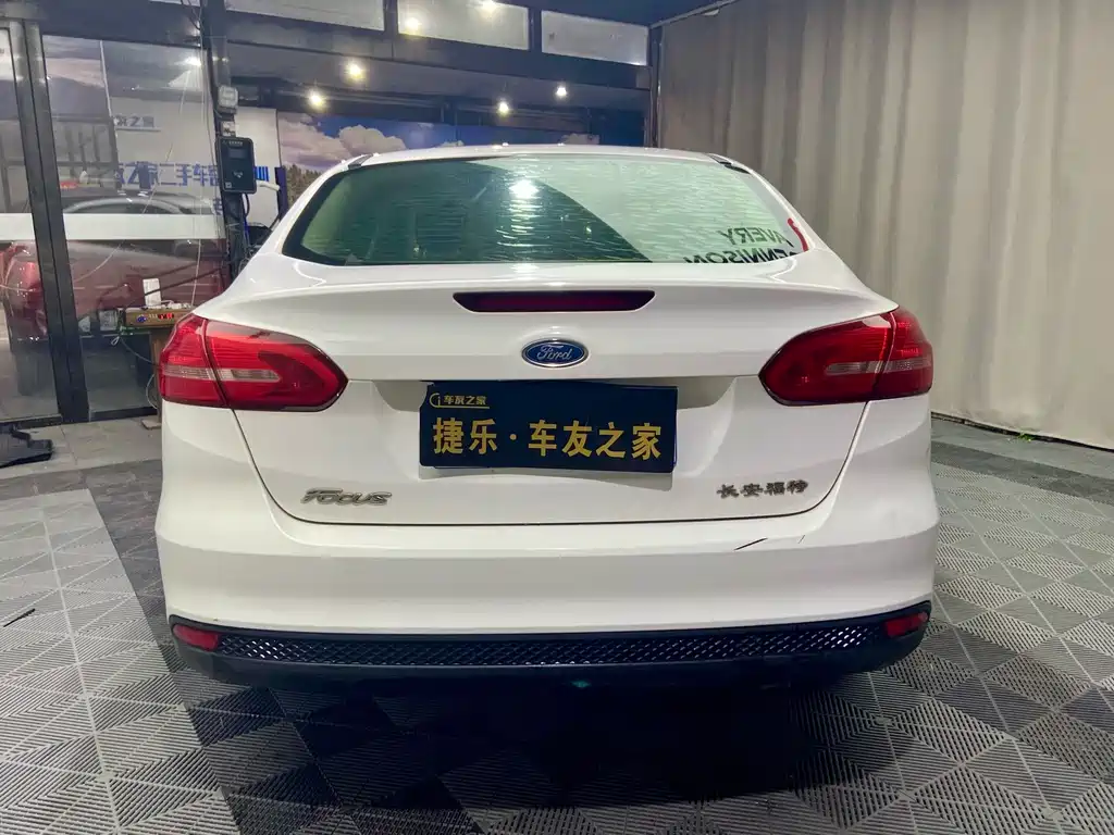 Ford Focus — миниатюра 6