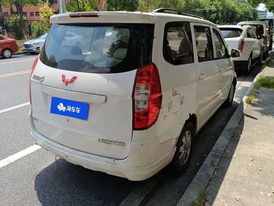 Wuling Hongguang — миниатюра 3