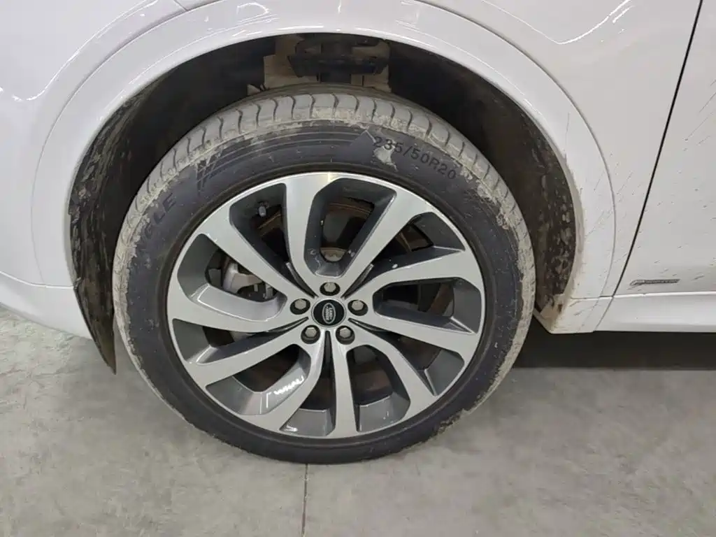 Land Rover Discovery Sport — миниатюра 23