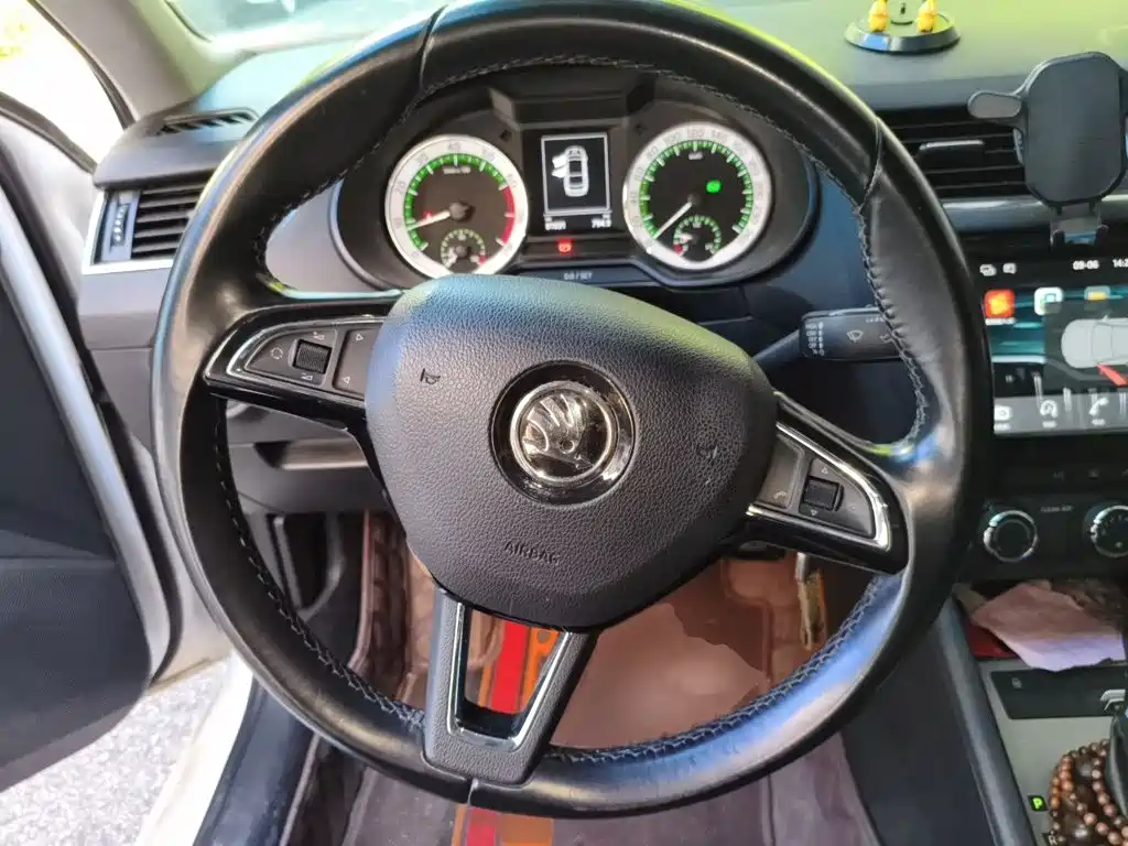 Skoda Octavia — миниатюра 3